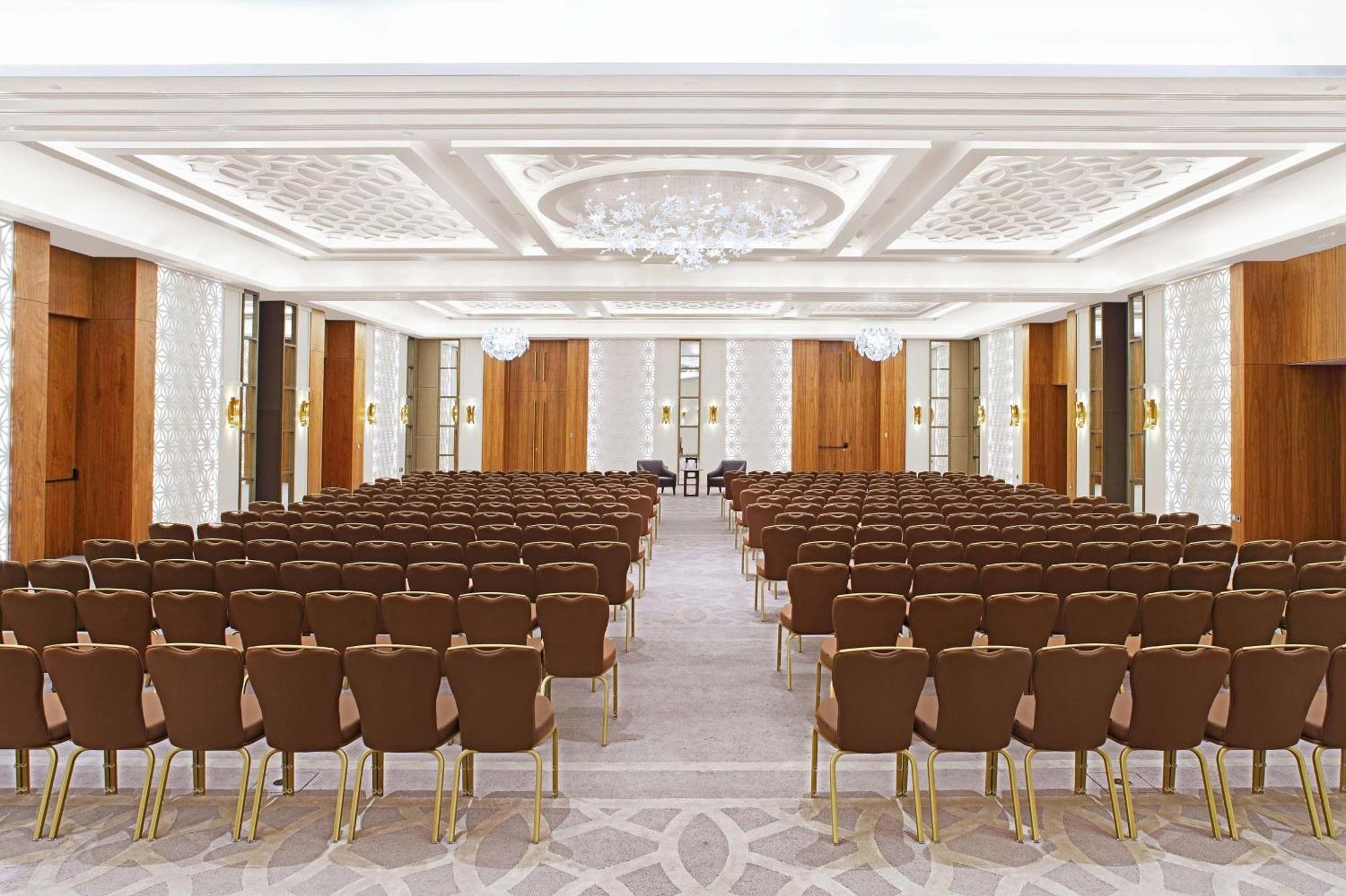 Sheraton Astana Hotel Ngoại thất bức ảnh The ballroom