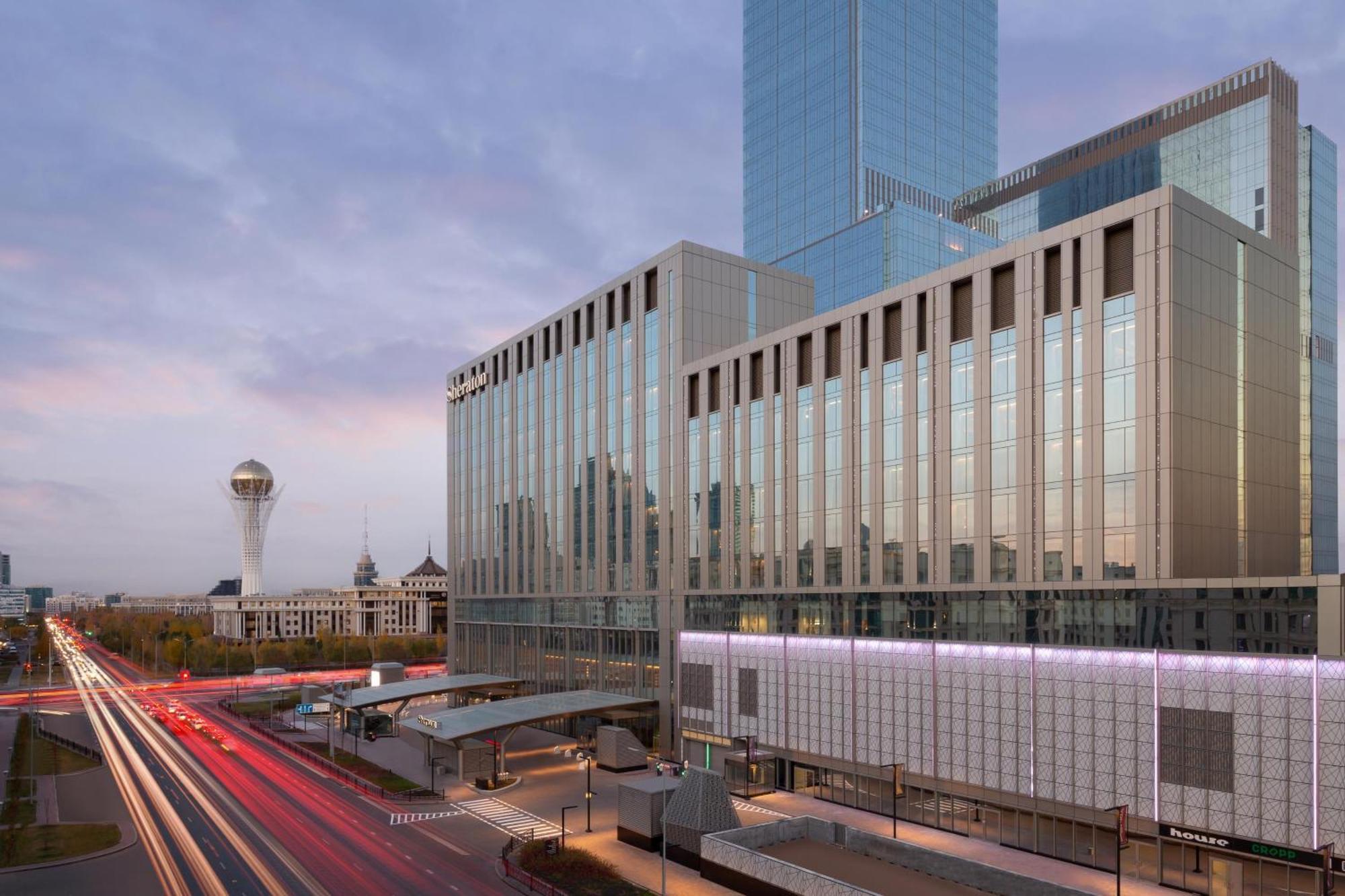 Sheraton Astana Hotel Ngoại thất bức ảnh The new terminal
